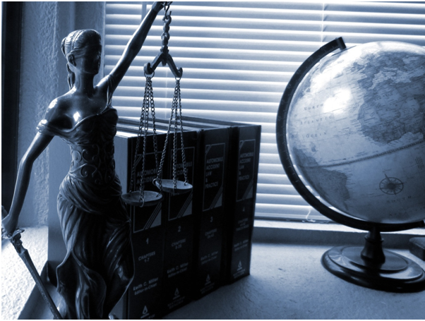 how to choose lawyer